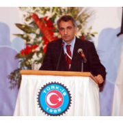 TÜRK İŞ KONGRESİNDE GAZETECİLERE MESLEKTAŞ ŞOKU